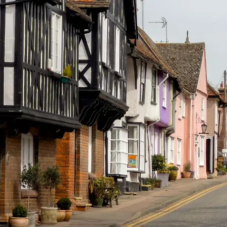Miller Cottage A Luxury 1550'S Cottage In The Historic Centre Of Saffron Walden Exterior photo