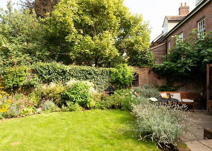 Miller Cottage A Luxury 1550\'S Cottage In The Historic Centre Of Saffron Walden