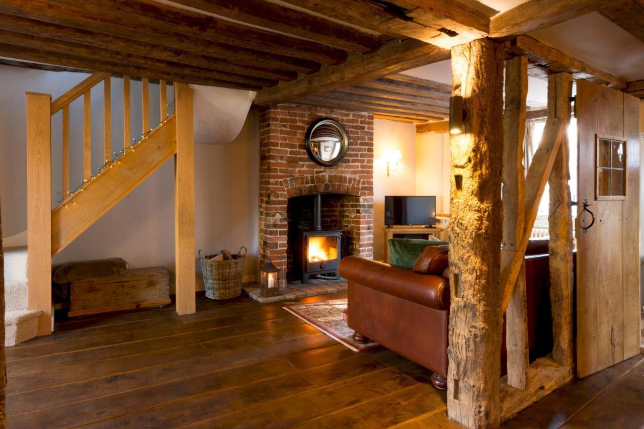 Miller A Luxury 1550's In The Historic Centre Of Saffron Walden