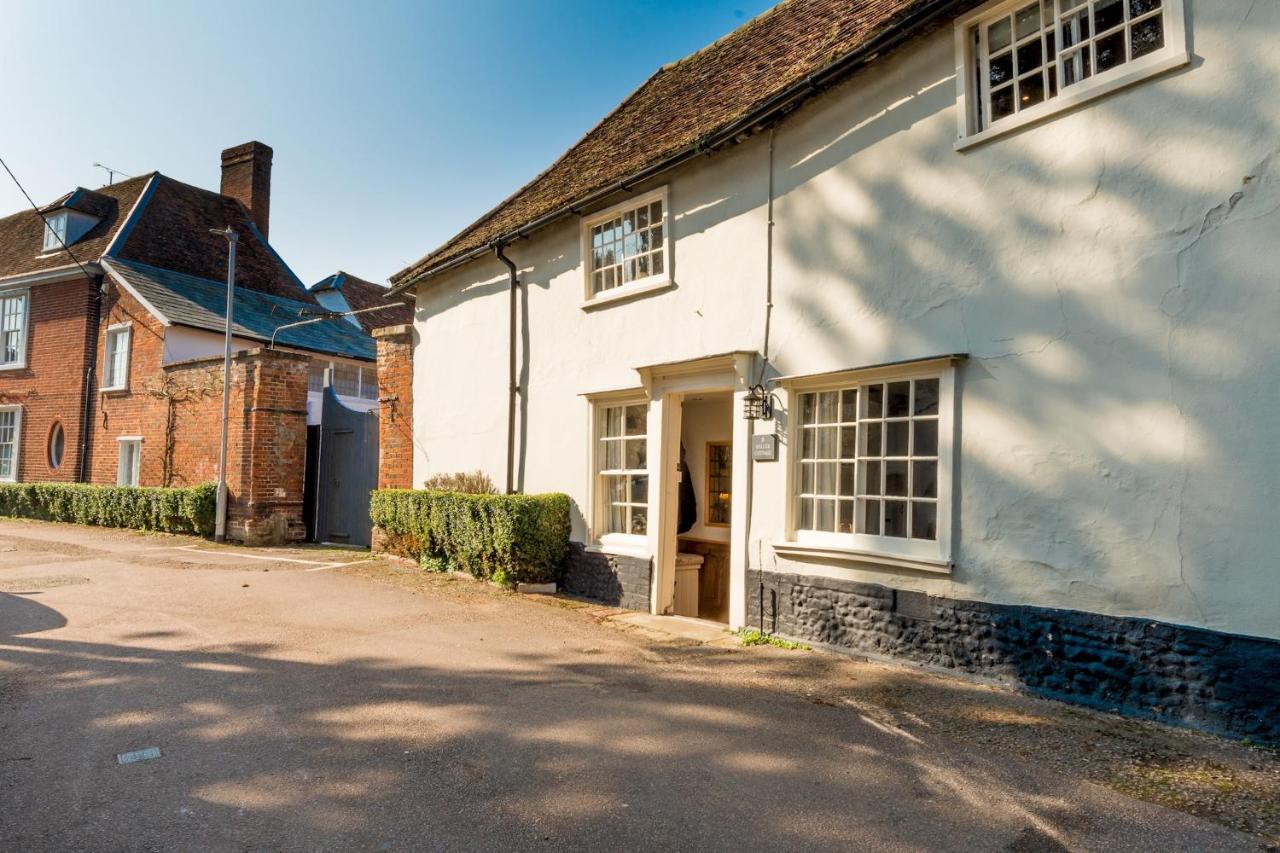 Miller A Luxury 1550's In The Historic Centre Of