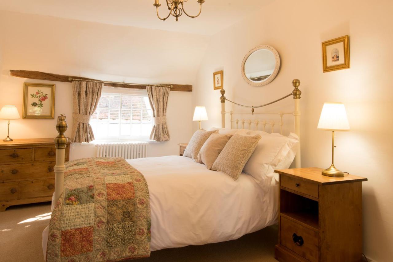 Miller A Luxury 1550's In The Historic Centre Of Holiday home Saffron Walden